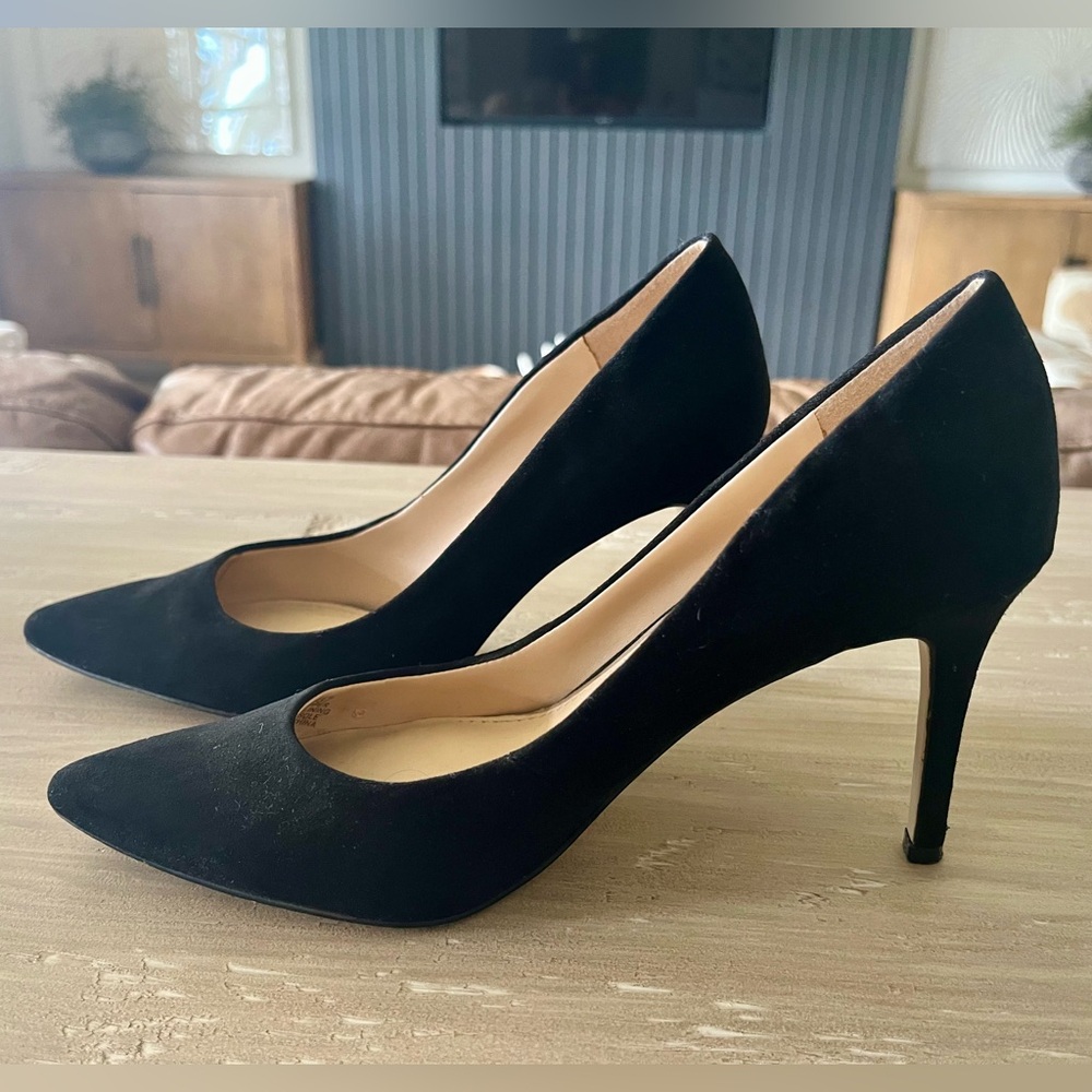 JESSICA SIMPSON BLACK VELVET HEELS SIZE 6.5